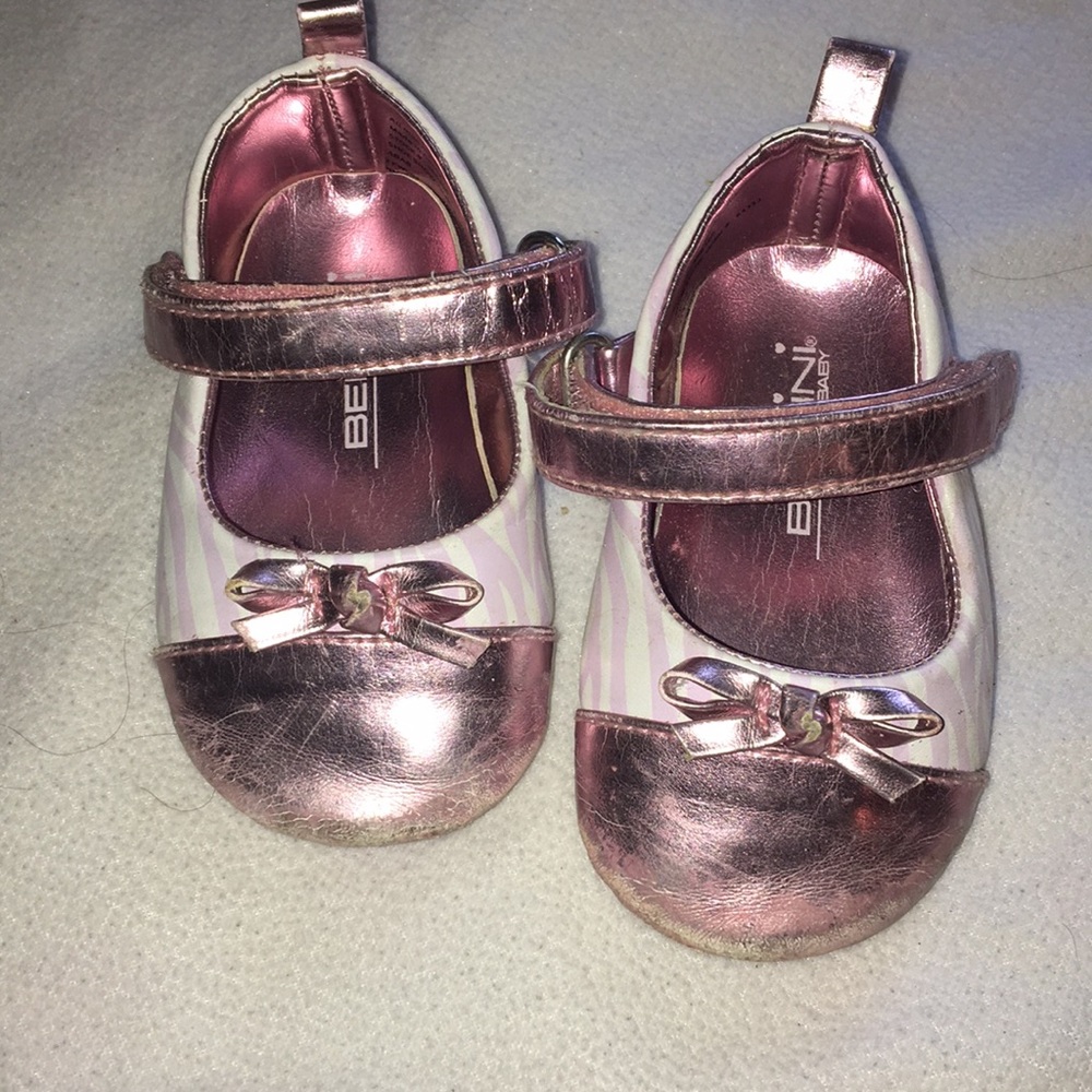 Dress shoes